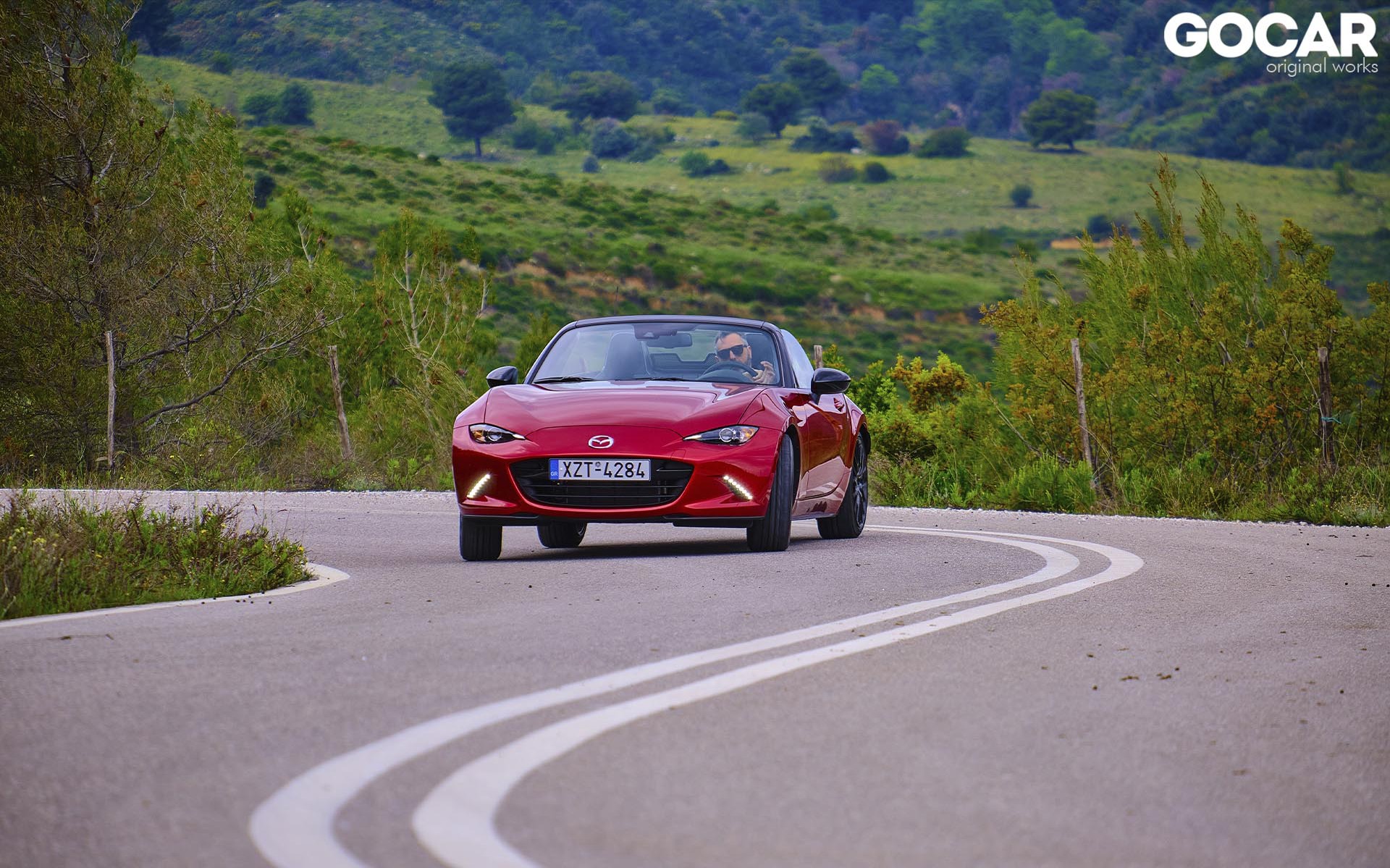 Mazda MX-5: Το ιαπωνικό roadster ξεπέρασε σε πωλήσεις το Mazda3!