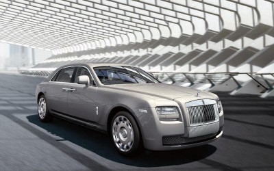 Η Rolls Royce μάκρυνε την… Ghost