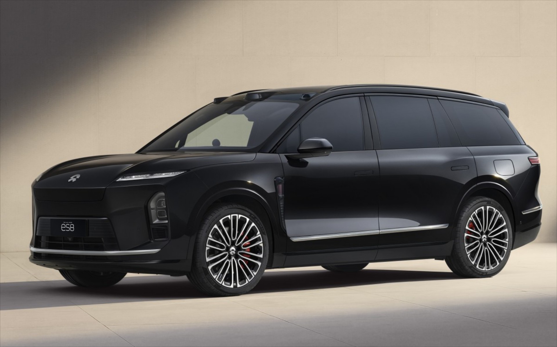 Δες το εσωτερικό του μεγαλύτερου σε διαστάσεις κινεζικού SUV! 