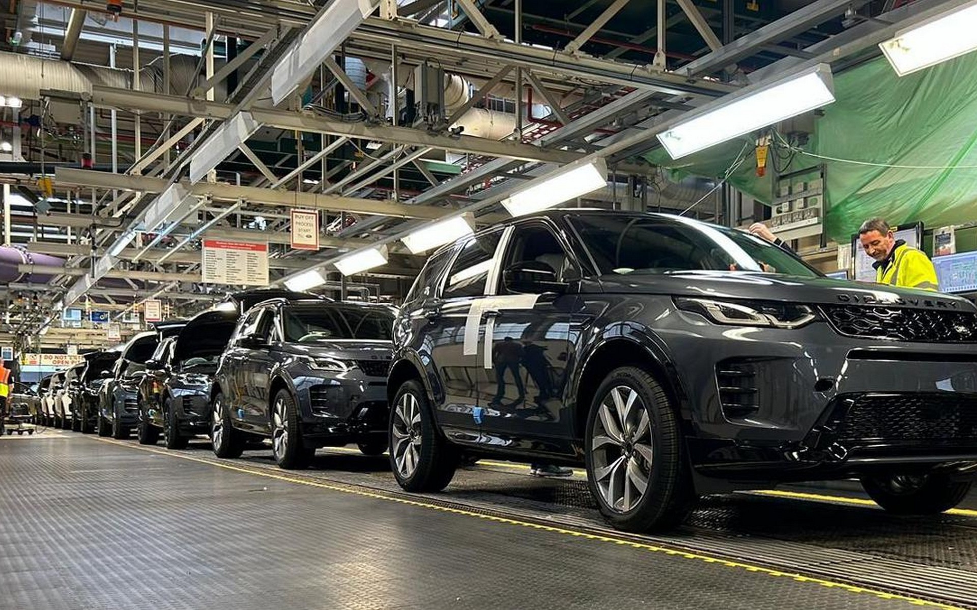 Κυβερνοεπίθεση στη JLR! Πόσα χρήματα χάνει κάθε μέρα ο βρετανικός Όμιλος;