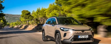 Οδηγούμε στην Ελλάδα το νέο Toyota Corolla Cross