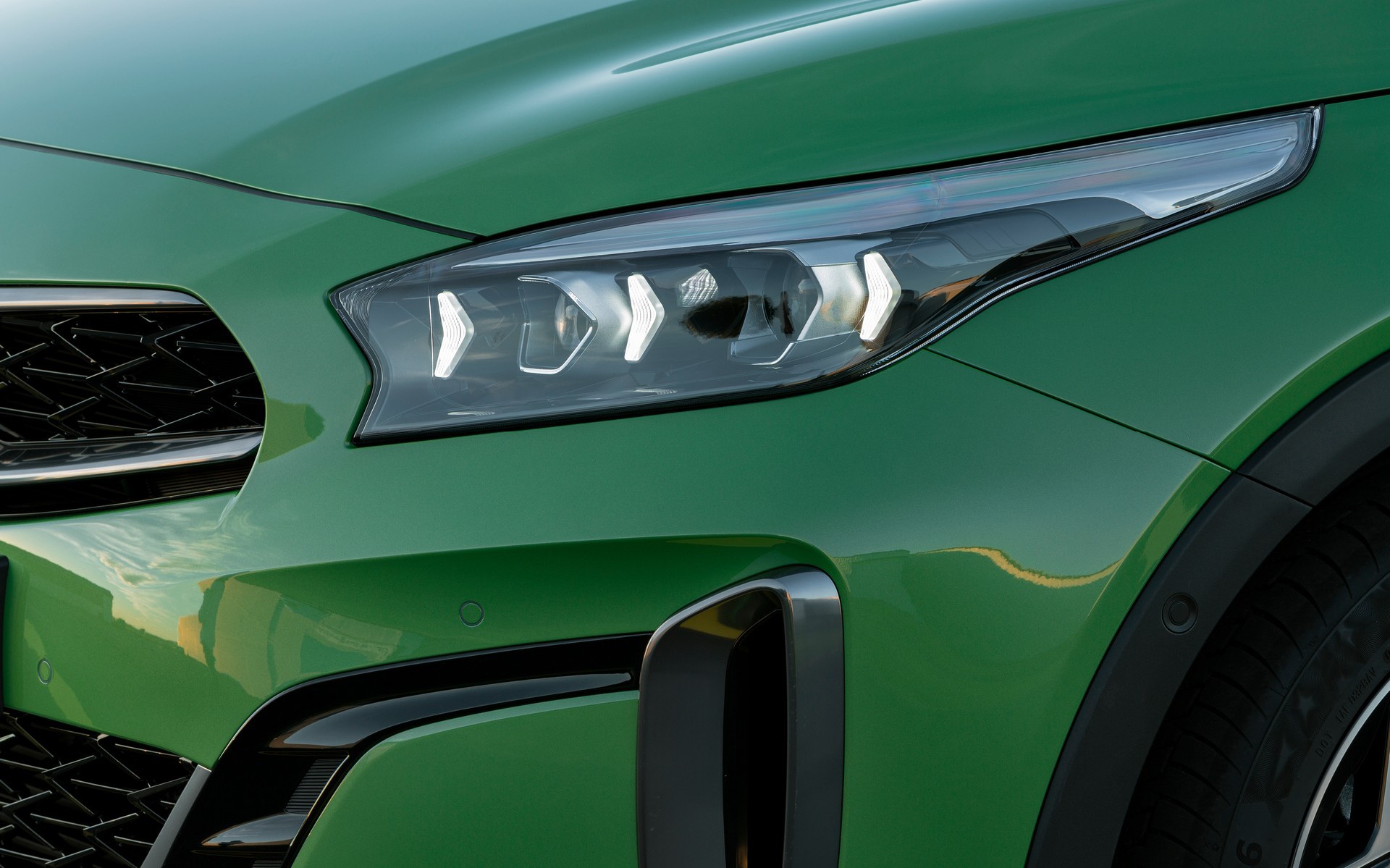 Αξιόπιστο, στιλάτο και σπορτίφ - Αυτό είναι το crossover που ζητάς!