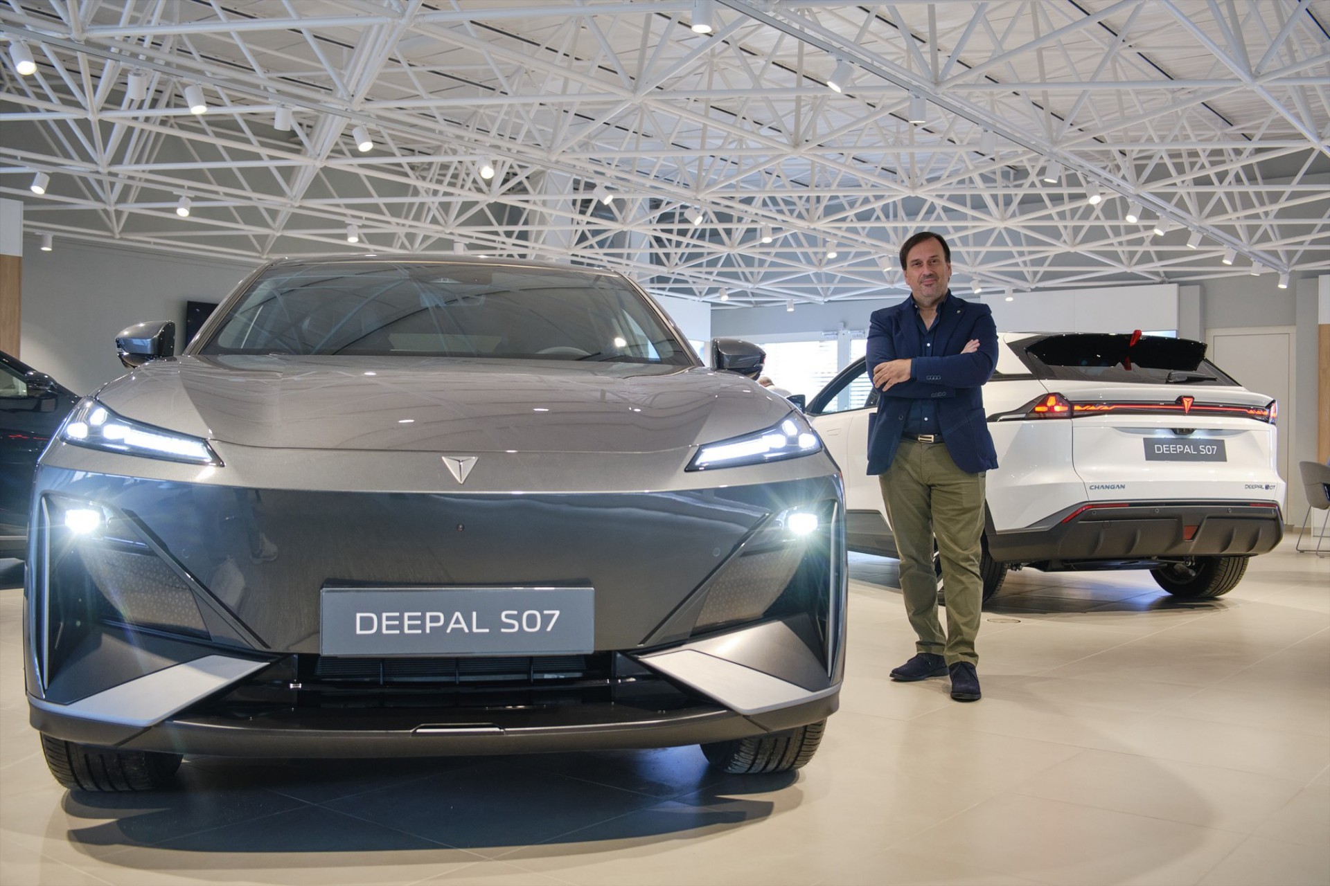 Γιώργος Κούκος: Ο Έλληνας σχεδιαστής της Changan μιλά στο GOCAR - «Το αυτοκίνητο σχεδιάστηκε σε 6 μήνες»! 