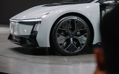 Η Toyota έδειξε τη νέα Corolla – Με τι κινητήρες θα έρθει;