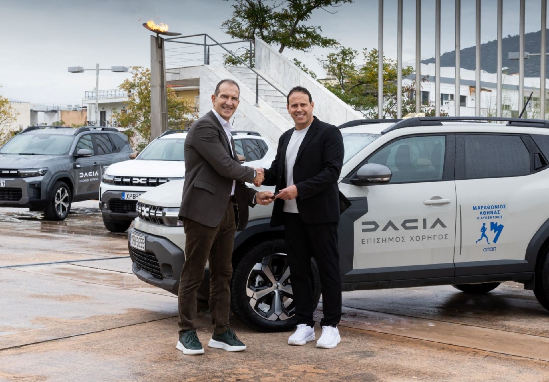 Μαραθώνιος Αθήνας: Αυτά τα αυτοκίνητα παρέλαβε ο Κώστας Κεντέρης 