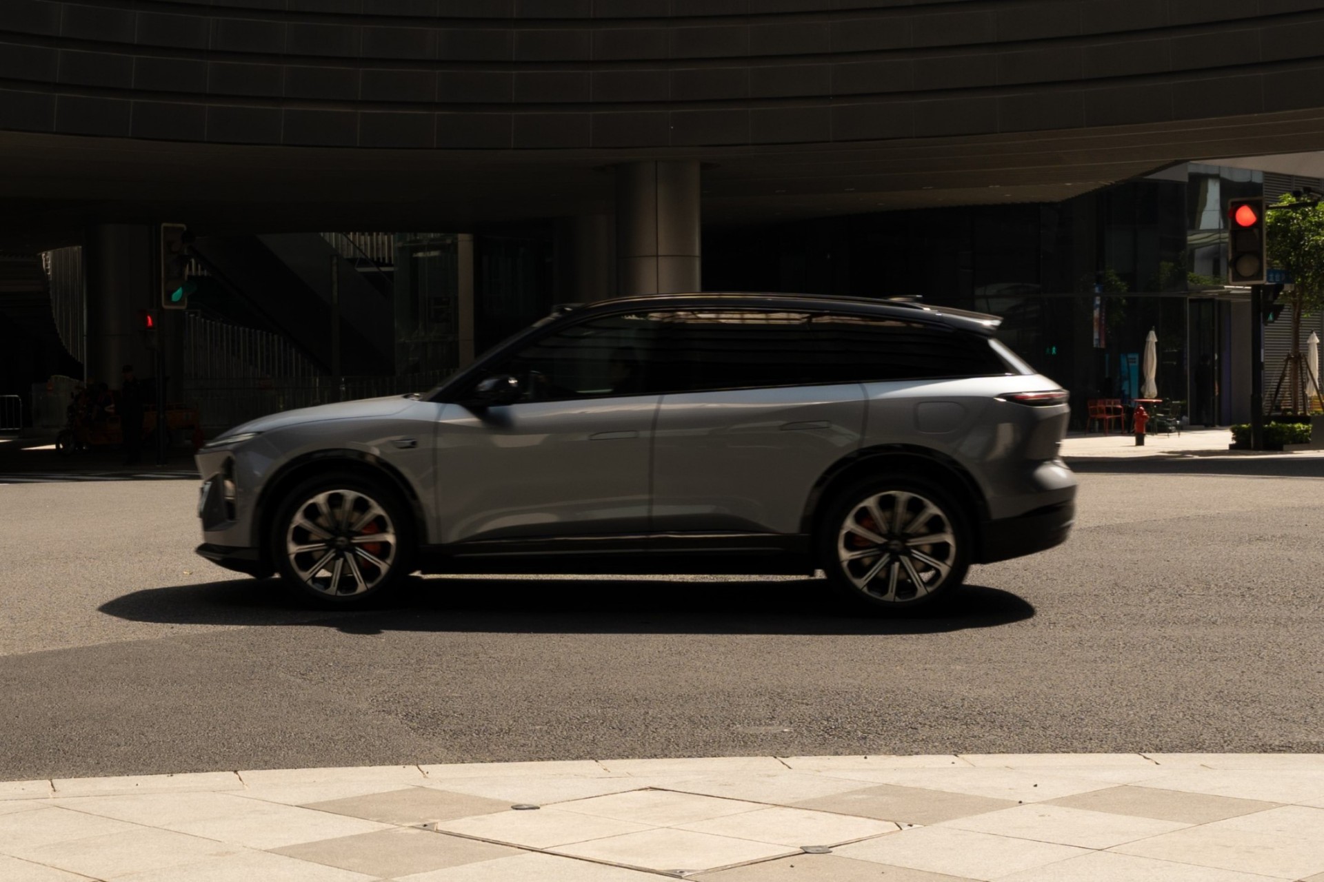 To SUV της NIO που έφτασε τις 300.000 πωλήσεις – Έχει τιμή 29.354 ευρώ, χωρίς μπαταρία