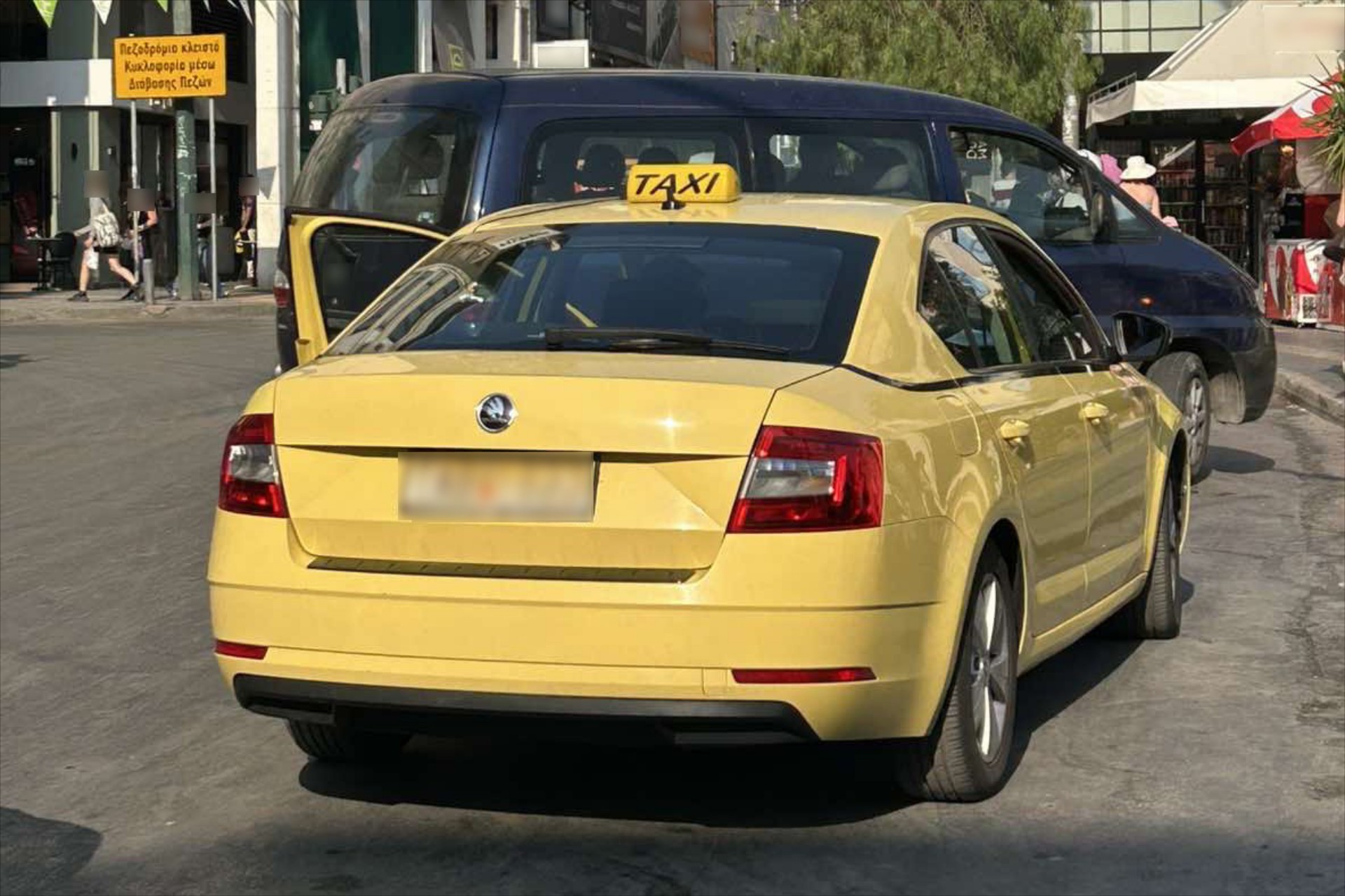 Πειραιάς: Πελάτης χτύπησε με γροθιές οδηγό Ταξί -Τι συνέβη 