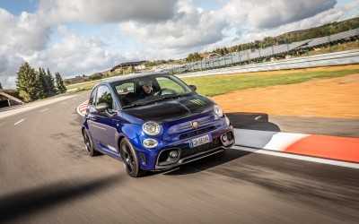 Ο κόσμος θέλει ηλεκτρικά hot hatch - Η Abarth επιστρέφει στα θερμικά μοτέρ!