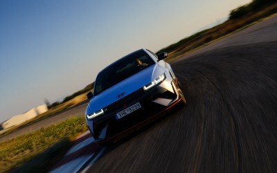 GOELECTRIC: Tα EV που… «ηλεκτρίζουν» τις αισθήσεις!