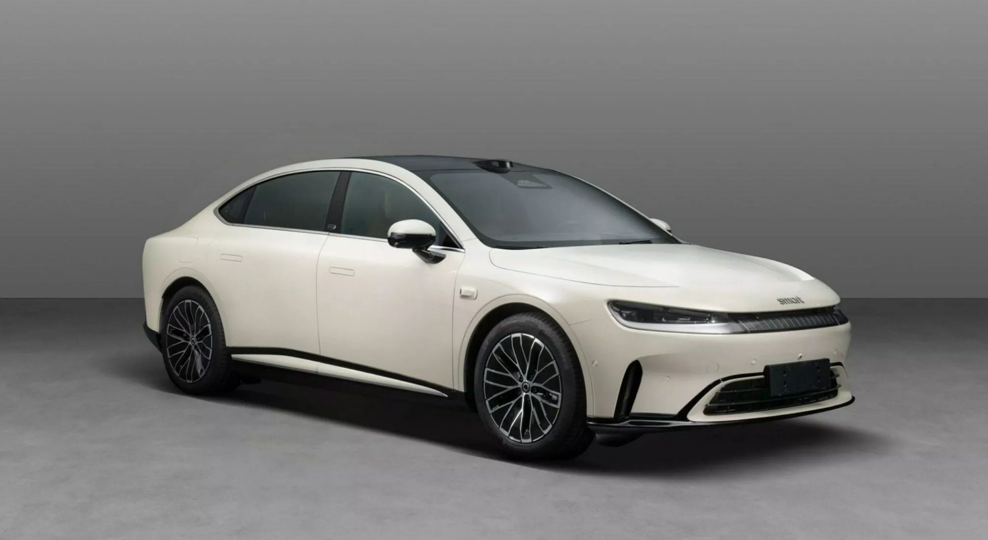 Αυτό είναι το πρώτο sedan στην ιστορία της Smart – ‘Έκπληξη το μέγεθός του