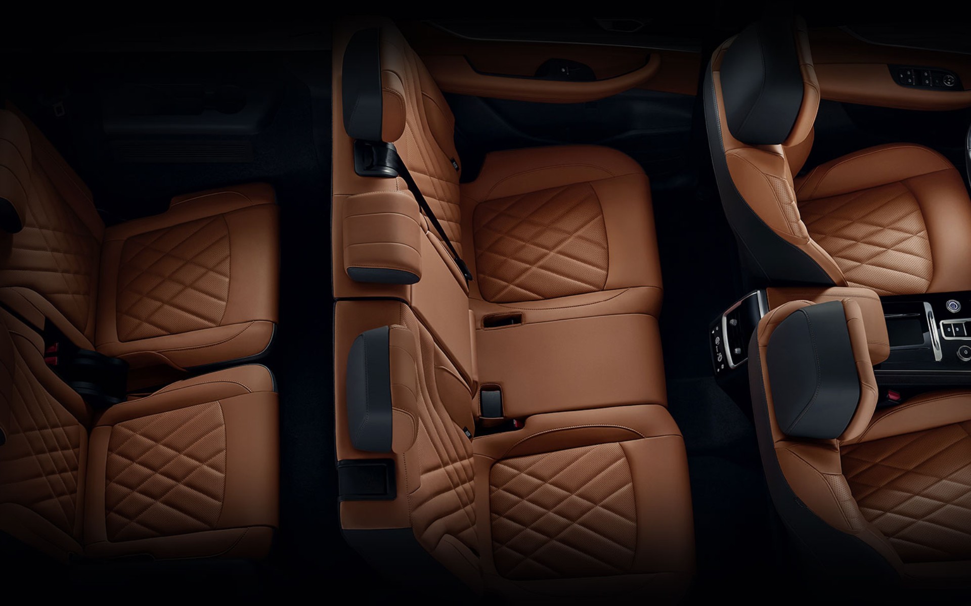 Το 7θέσιο plug-in hybrid SUV με τα 1.000 km αυτονομία - Τα έχει όλα σε μία έκδοση!