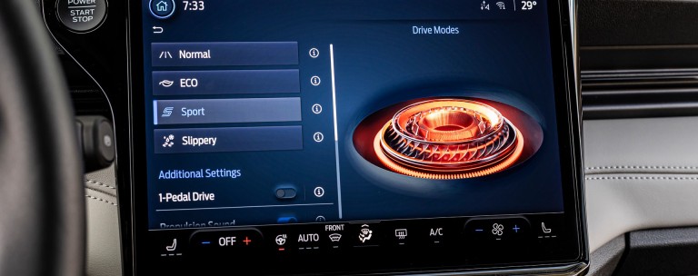 Το τεχνολογικά προηγμένο crossover με τον πλήρη εξοπλισμό σε τιμή πρόκληση! 