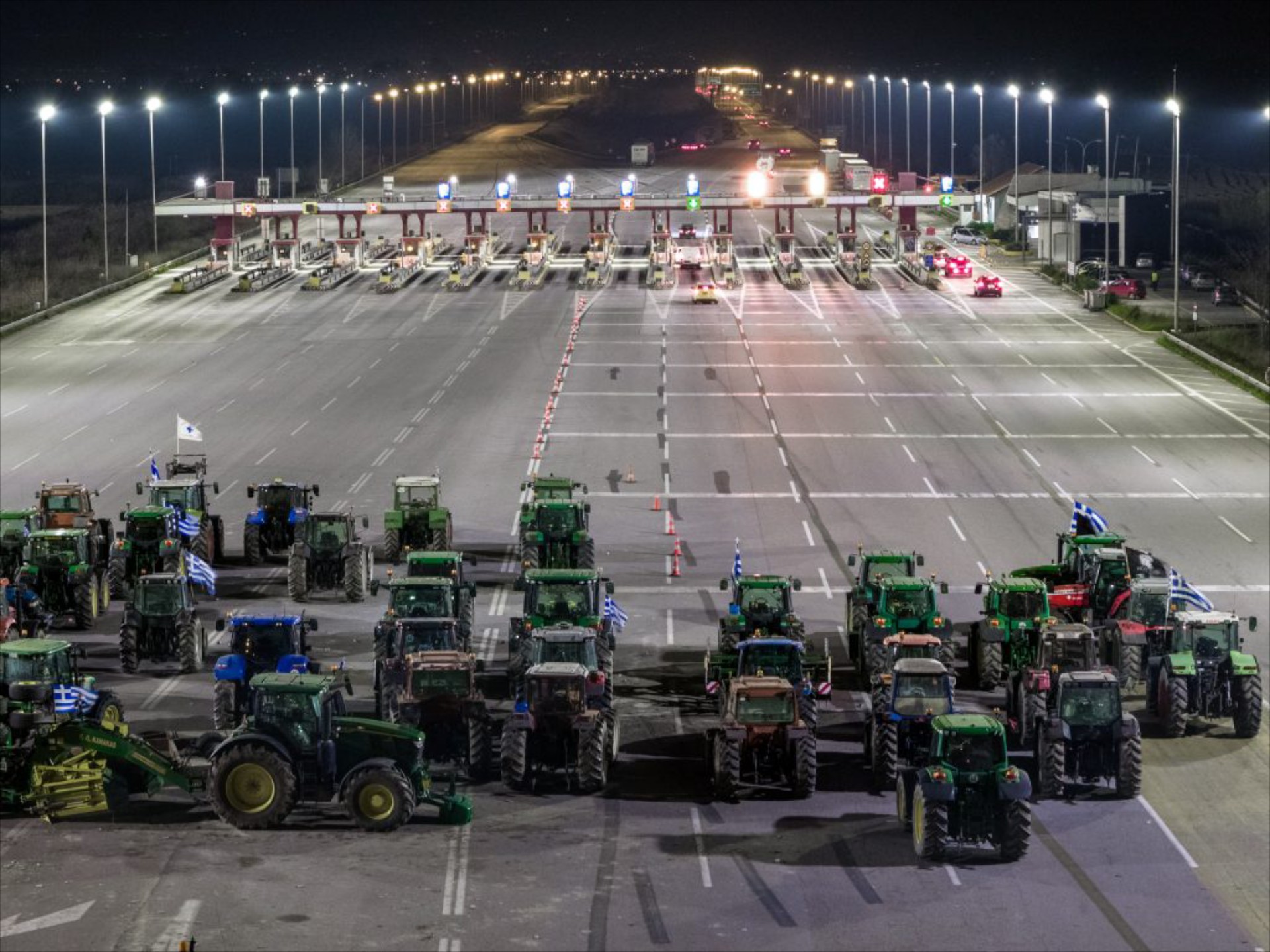Θα ανοίξουν ή όχι τα μπλόκα τα Χριστούγεννα; Τι λέει η Αστυνομία 