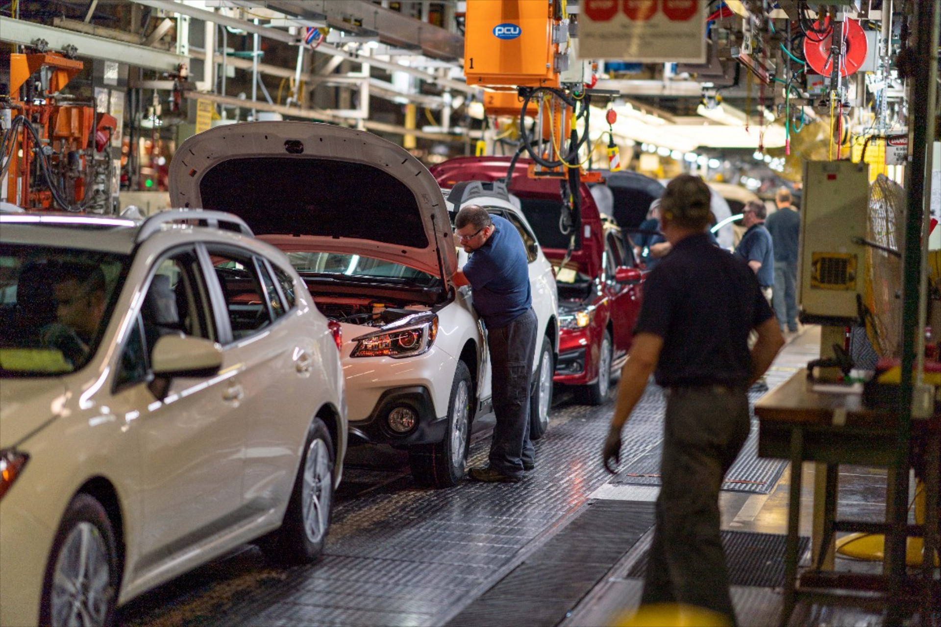 Αυτή η εταιρεία κατασκευάζει τα καλύτερα αυτοκίνητα - Κέρδισε την BMW