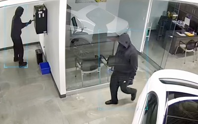 Έκλεψαν Ferrari, Porsche και BMW – Σε μόλις 8 λεπτά 