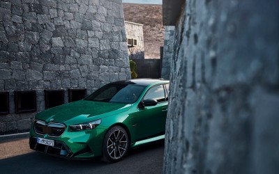 18 Έλληνες αγόρασαν την ονειρική BMW - Έδωσαν πάνω από 162.500 ευρώ 