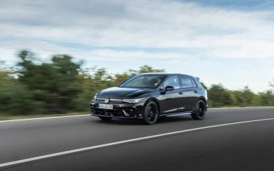 Έφτασε Ελλάδα το καλύτερο Volkswagen Golf – Έχει τιμή 71.380 ευρώ [video]