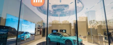 Έρχονται Ελλάδα τα αυτοκίνητα της Xiaomi – Έτσι θα είναι τα καταστήματα 