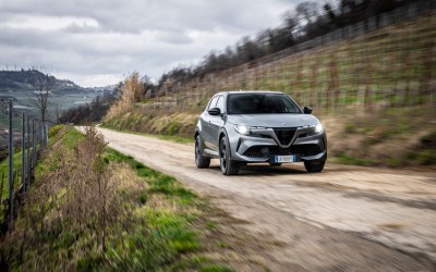 Δοκιμή Alfa Romeo Junior Ibrida Q4: Το παζλ συμπληρώθηκε