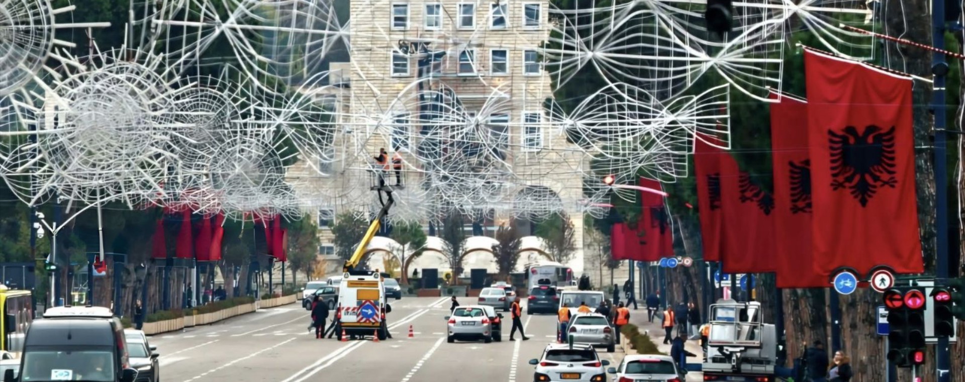 Το τερμάτισαν οι Αλβανοί με τα ηλεκτρικά – Έσπασαν κάθε ρεκόρ το 2025!