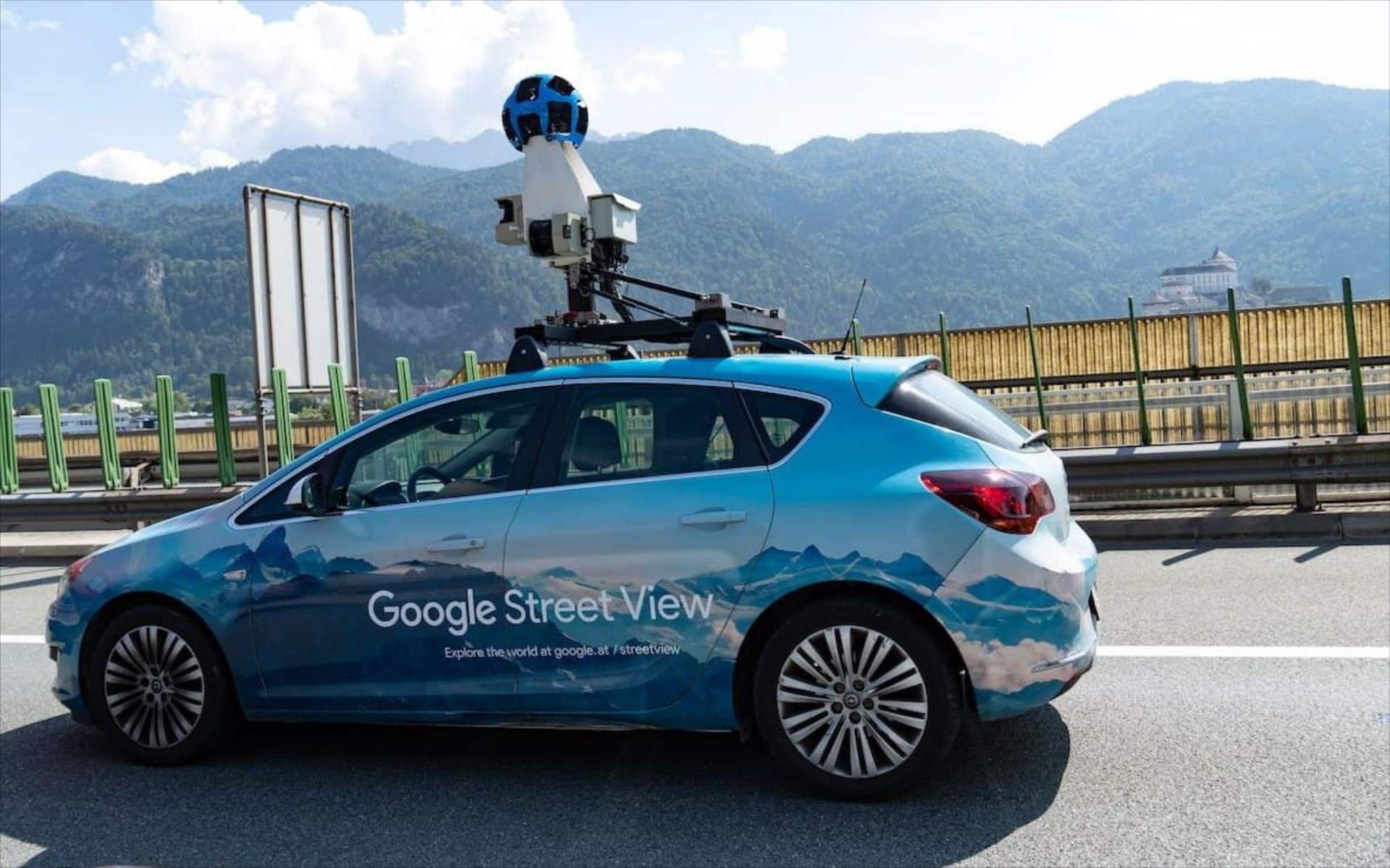 Στην Ελλάδα για 8 μήνες τα αυτοκίνητα της Google – Τι νέο θα δούμε στους Χάρτες