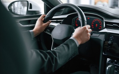 Ο κανόνας των «9 και 15» που πρέπει να ξέρουν όλοι οι οδηγοί