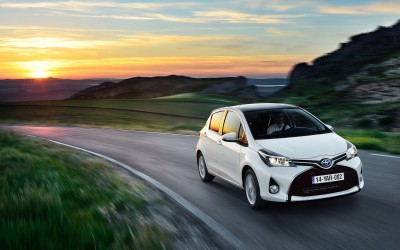 Γιατί το Toyota Yaris Hybrid του 2015 είναι τόσο ακριβό;