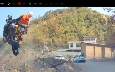 Αναβάτρια με CF Moto 450 MT κάνει βουτιά στον γκρεμό - Το έχασε με 16 km/h