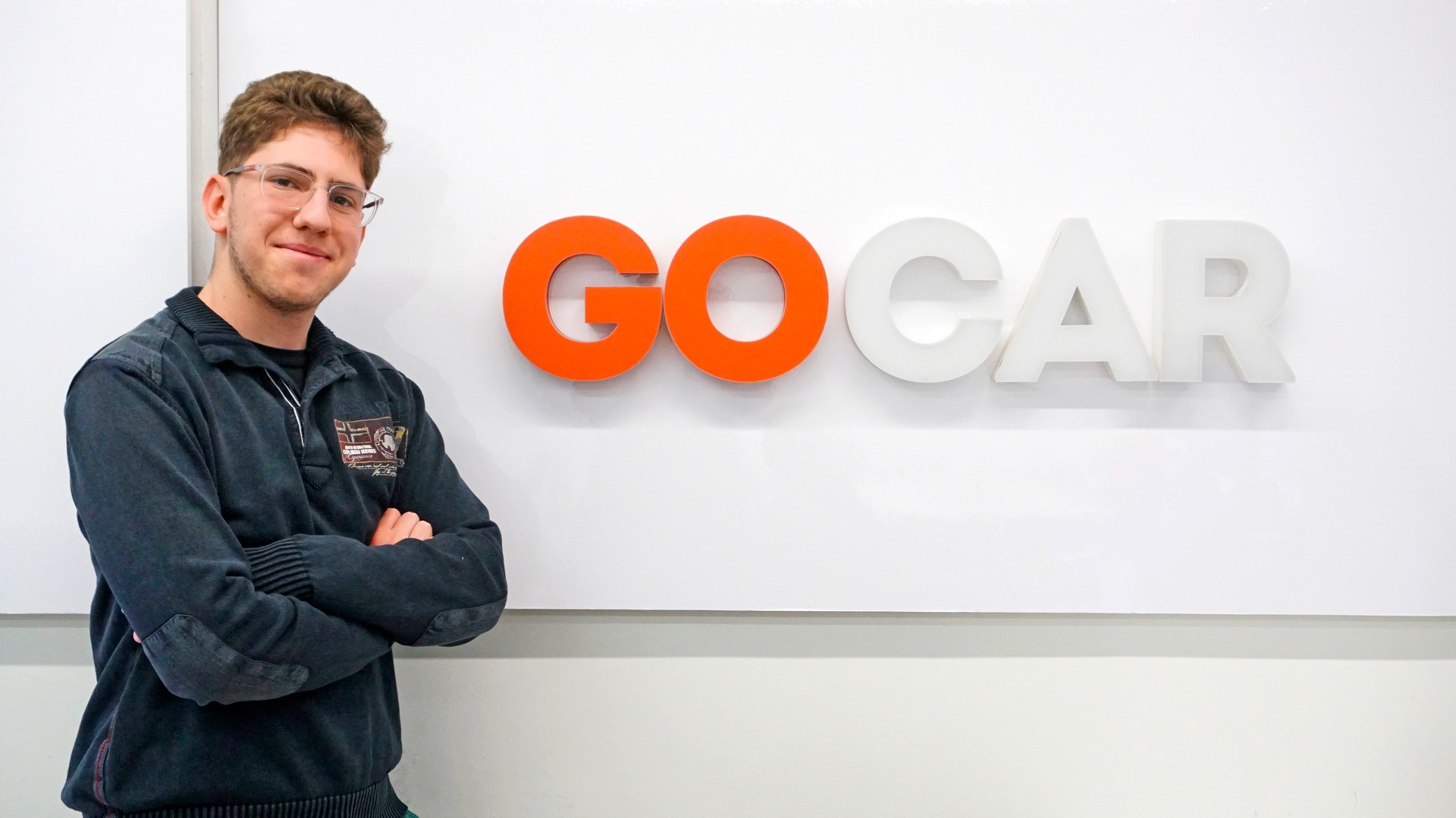 Ο 17χρονος Έλληνας που θέλει να αλλάξει την αγορά αυτοκινήτου – Με τη βοήθεια της τεχνητής νοημοσύνης 