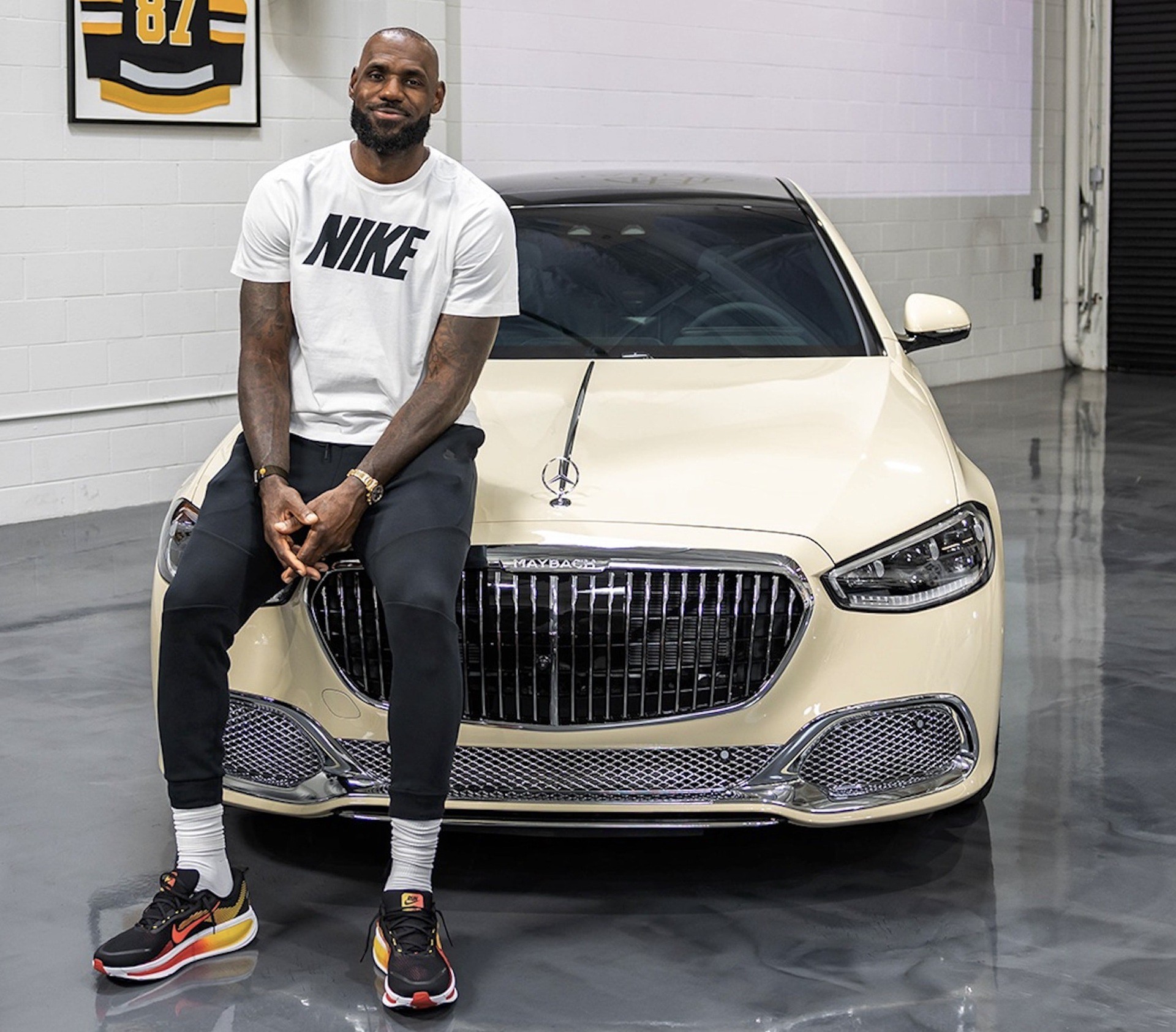 Το νέο αυτοκίνητο του LeBron James – Κόστισε πάνω από 300.000 δολάρια