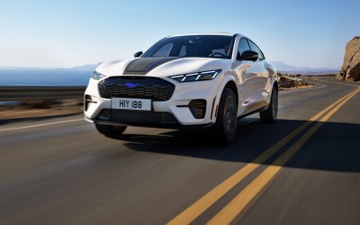 Ανανέωση για τη Ford Mustang Mach-E – Πόσο και πως αυξήθηκε η αυτονομία