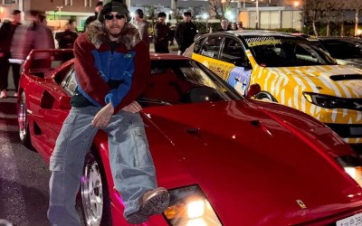 O Lewis Hamilton προκάλεσε πανικό – Με την F40 του στο μυθικό πάρκινγκ Daikoku