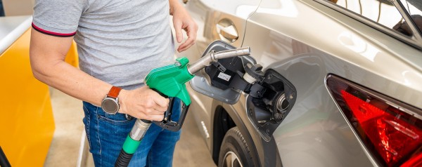 Επίσημο: Αυτή είναι η μέρα που ανοίγει η πλατφόρμα αιτήσεων για το Fuel Pass – Πότε θα μπουν τα χρήματα