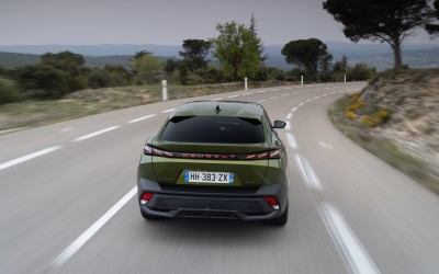 Έφτασε Ελλάδα το νέο Peugeot 408 Hybrid – Οι τιμές του 