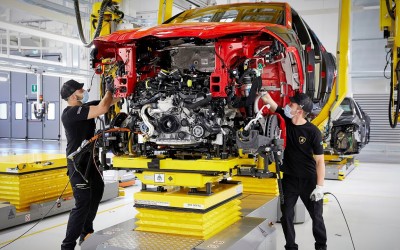 H ιταλική μάρκα που πούλησε 2.620 αυτοκίνητα σε τρεις μήνες και έβγαλε 200 εκατ. ευρώ καθαρά
