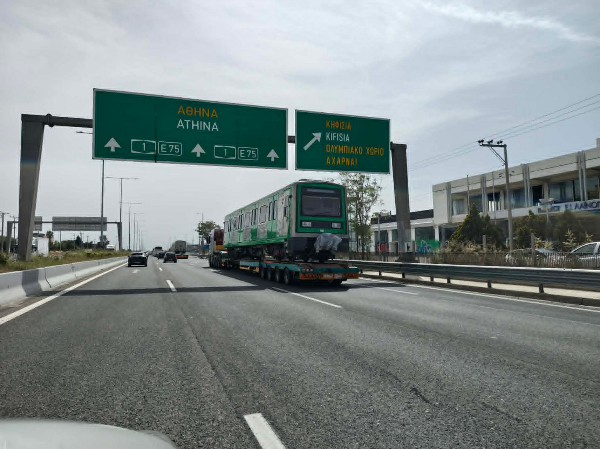 Γιατί οι συρμοί του Μετρό εμφανίστηκαν στην εθνική οδό – Τι έχει συμβεί; 