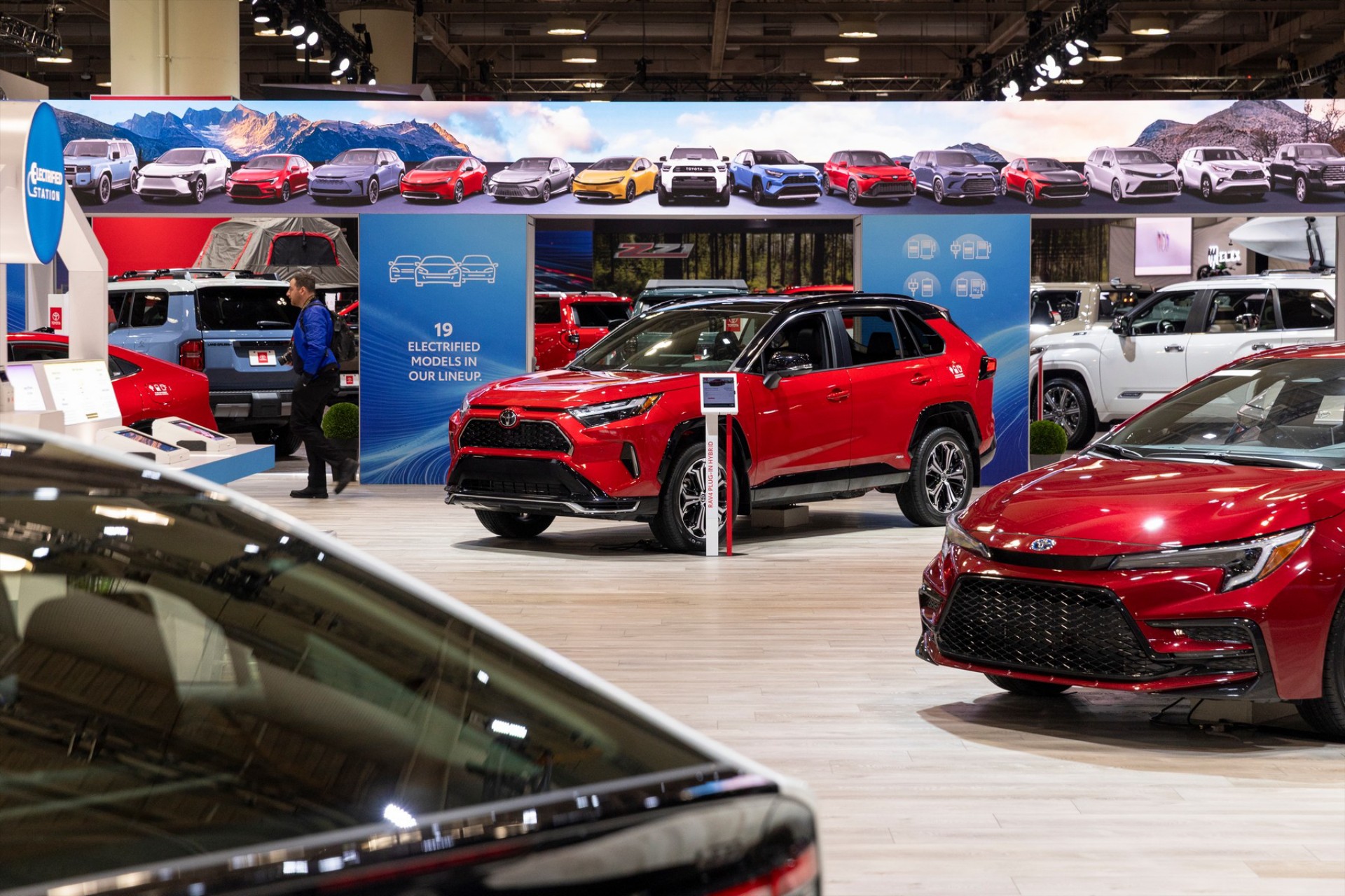 Το Toyota που πούλησε 55.733 αυτοκίνητα σε τρεις μήνες - Έχει τιμή 24.120 ευρώ
