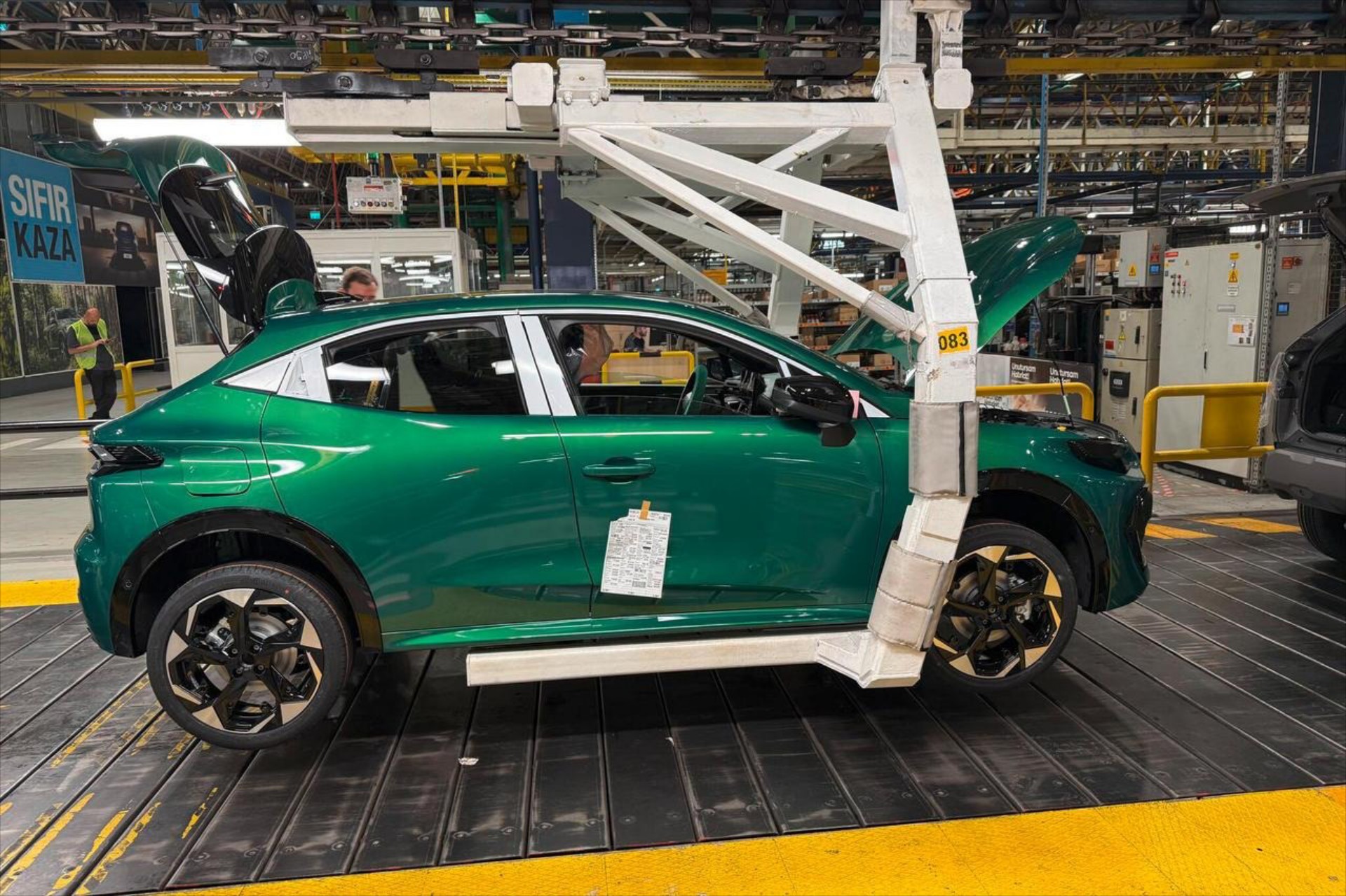 Το Renault που κάνει θραύση στην Τουρκία - Κοστίζει 34.300 ευρώ και στην Ελλάδα 20.900 €