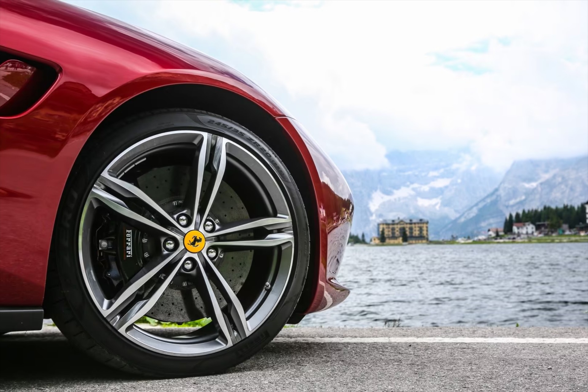 Η Brembo καταργεί τα υγρά φρένων – Πώς θα φρενάρουν τα αυτοκίνητα;