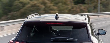 Πάνω από 1.000 Έλληνες αγόρασαν αυτό το Peugeot τον Απρίλιο– Και έχει τιμή 22.900 ευρώ 