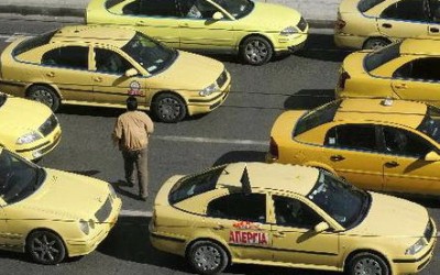 Υπουργοί της ίδιας κυβέρνησης; Ή αλλιώς, της απελευθέρωσης το κάγκελο