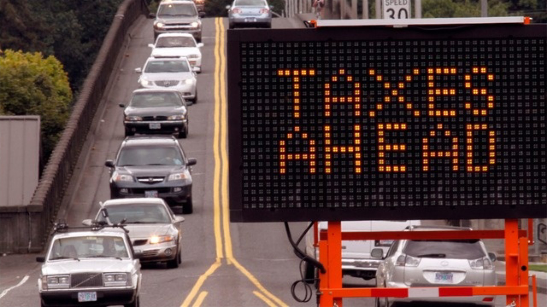 Ο εξοστρακισμός των ΙΧ: The Greak way