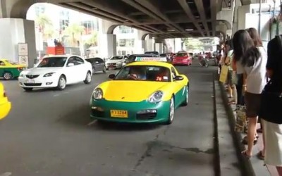 Video: Ταξί Porsche στην Ταϊλάνδη

