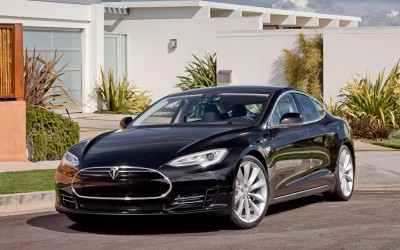 Νέα γρήγορη έκδοση του Tesla Model S