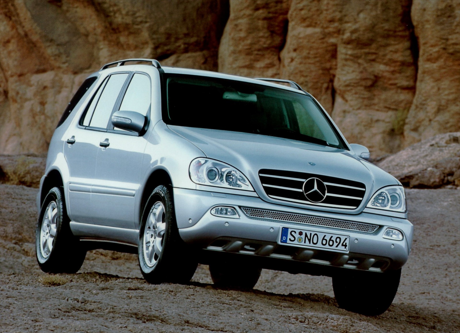 Aνάκληση Mercedes-Benz ML-Class