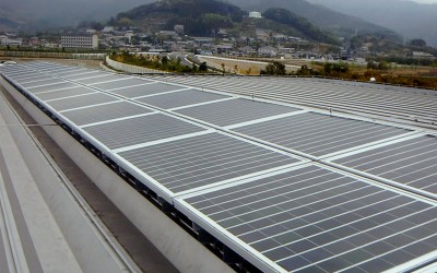 Φωτοβολταϊκά για τη Mercedes-Benz Ελλάς