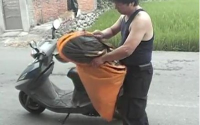 Video:Σκουτεροαντίσκηνο made in China