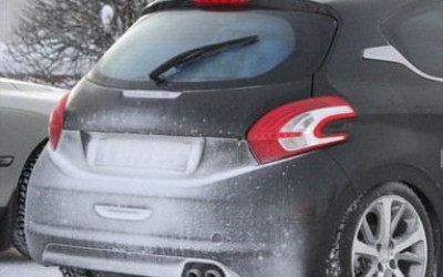 Δοκιμές εξέλιξης για το Peugeot 208 GTI