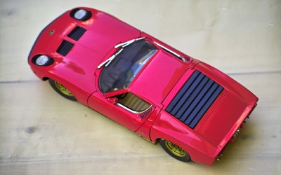 LAMBORGHINI MIURA