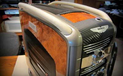 Computer με look Aston Martin